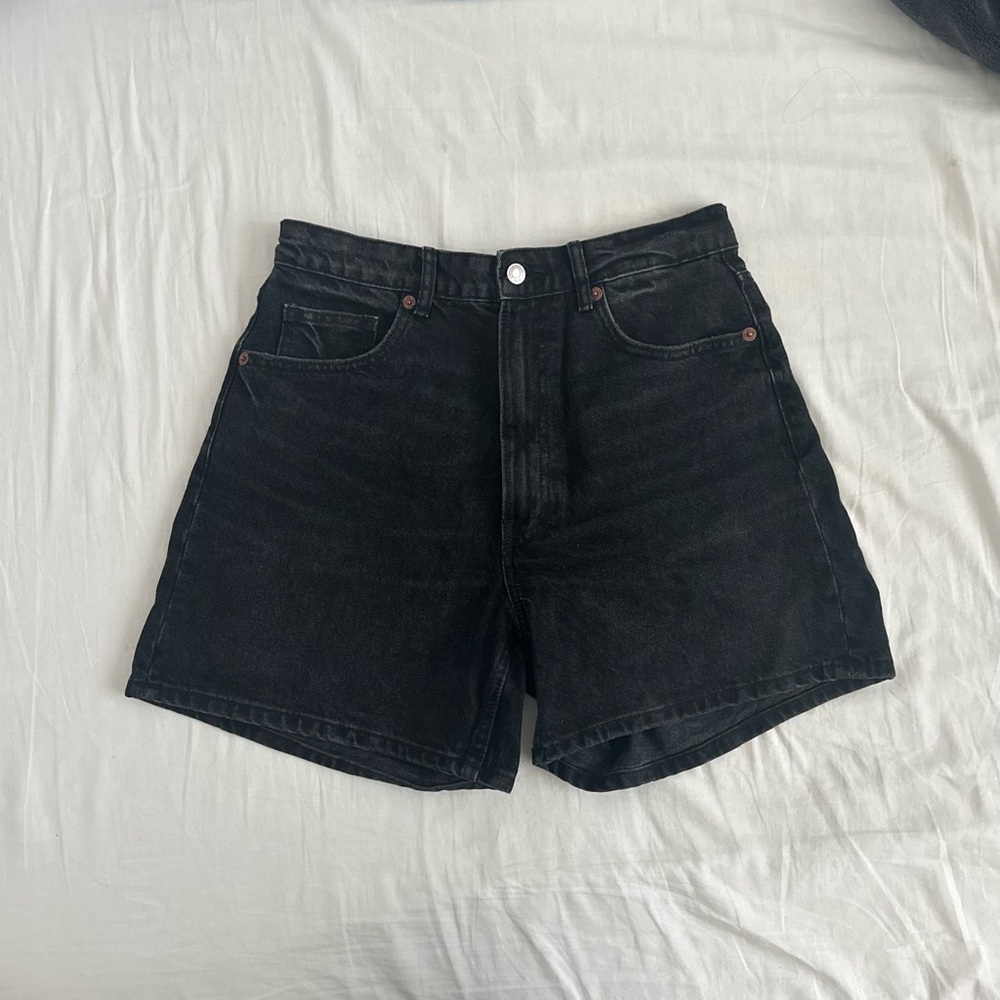 ZARA High-Waist Black Denim Shorts